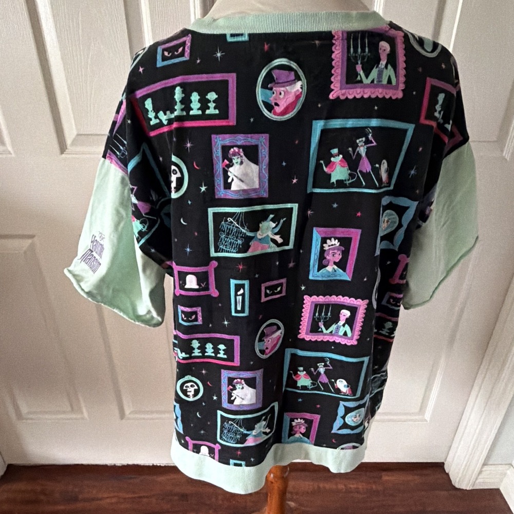 Disney Parks Haunted Mansion Portraits Pullover  T Shirt  Womens 1X  FLAW - Picture 5 of 13